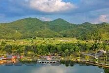 麻豆成av不卡一二三区-当视线转投远方——一个人如何在网络世界中寻找真实与真实自我